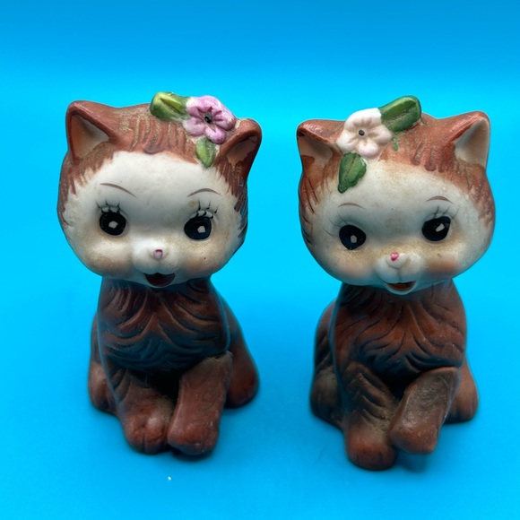 Vintage kitty cat kitten salt and pepper shakers, kitschy - Picture 1 of 4